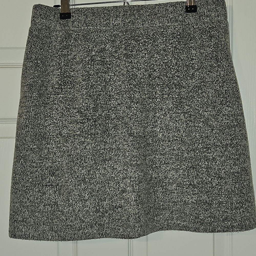 Gray Loft Women's Skirt - Picture 4 of 5